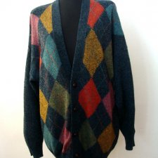 WEŁNIANY SWETER W ROMBY*