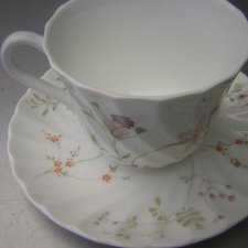 Wedgwood Campion herbaciana filiżanka ze spodkiem I I I