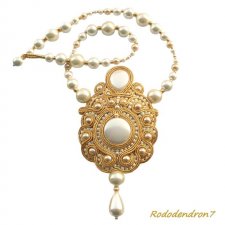 Barokowe Marzenie - efektowny wisior z perłami