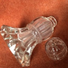 Arcyciekawa  oryginalna solniczka gruboszklana