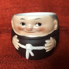 Goebel friar tuck GERMANY foreign  E 95 A kolekcjonerski pojemnik kieliszek ma jajko porcelanowy
