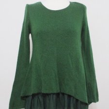Zielony sweter z tiulem