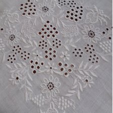 dla Pani Anny duży obrus haftowany 230 x 140