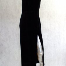 Suknia-wieczorowa-vintage- aksamitna-Laurence B Paris.