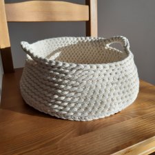 KOSZYK ZE SZNURKA