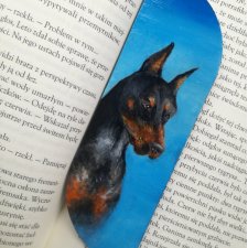 Drewniana zakładka do książki ręcznie malowana pies doberman personalizacja