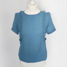 Niebieska bluzka Mint&Berry z krótkim rękawem rozmiar 34 z falbankami na guzik do pracy elegancka