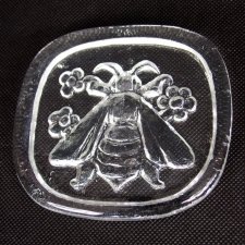 Podkładka szklana-pszczoła.