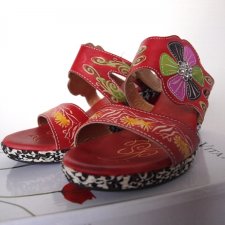 LAURA VITA - NOWE BUTY