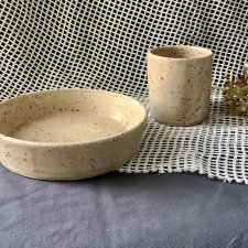 Kubek i talerz - komplet ręcznie robiony z gliny