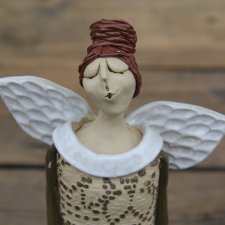 Ceramiczny anioł