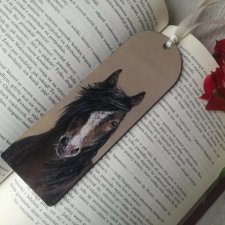 Drewniana zakładka do książki ręcznie malowana koń personalizacja