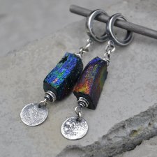 Szkło z Afganistanu. Kolczyki srebrne z pastylką 093