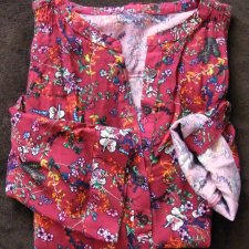 Nowa letnia bluzka kwiatowy wzór roz. 38