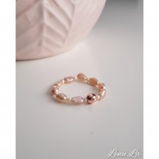 Pierścionek z Pereł i Hematytu Rose Gold.