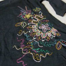 Czarna bluzka bawełniana z aplikacją z koralików rozm. M