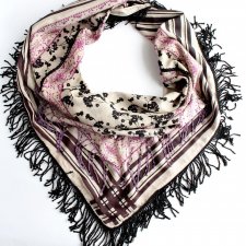 chusta vintage frędzle koraliki wzory niebanalne detale