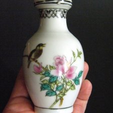 Mały wazonik porcelana prl, róża i słowik