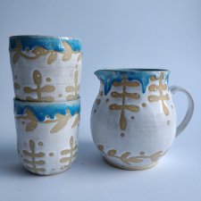 Dzbanek ceramiczny i dwa kubki