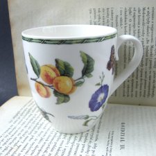 Botaniczny kubek Fruit & Flowers, motyle kwiaty