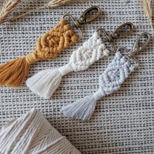 Breloczek pleciony ze sznurka, makrama, boho, macrame