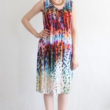 sukienka vintage printy kolorowa wzory