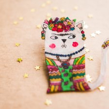 Broszka kot Frida