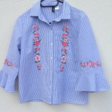 DIVIDED *- BLUZKA Z HAFTEM