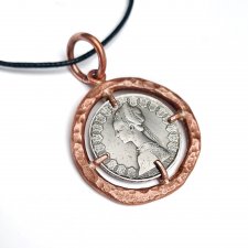 Wisior - srebrna moneta w miedzi