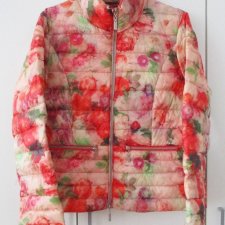 Damska pikowana kurtka w kwiaty jesienno-wiosenna