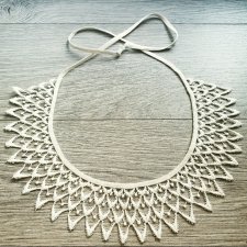 Kołnierzyk lace