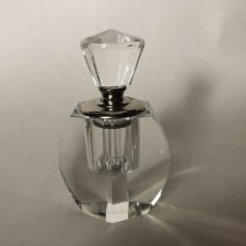Kryształowa perfumetka oryginalna niespotykana stylowa
