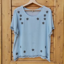 błękitna bluzka szyfonowa z koralikami
