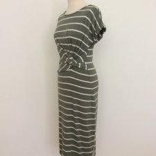 GAP elastyczna sukienka z drapowaniami w talii