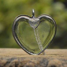 Glass Heart  - wisior serce