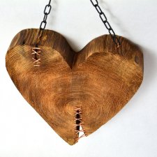 Rustykalne serce z 120 letniego drewna. Prezent na Walentynki.