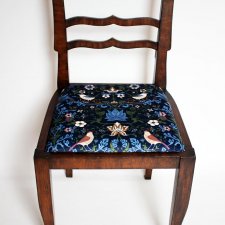 Krzesło vintage przedwojenne Morris Blue.