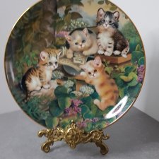 Porcelanowy Kolekcjonerski Talerz Frisky Felines, Jurgen Scholz, Daily Mews, Bradford Exchange Cat, Kitten Plate