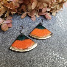 Ceramiczne kolczyki wachlarze złocisto-pomarańczowo-zielone
