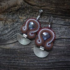 Małe etniczne kolczyki soutache