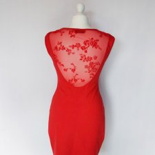 Czerwona sukienka z koronka rozmiar XS koronkowe plecy seksowna bez rękawów dopasowana
