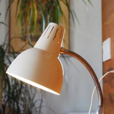 Industrialna lampa biurkowa z lat 70-tych, stara kreślarska lampka na biurko,