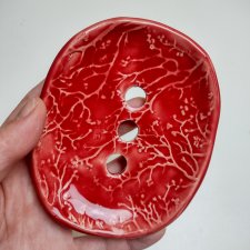 Ceramiczna owalna mydelniczka czerwona
