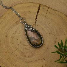 Wisiorek labradoryt, wire wrapping, stal chirurgiczna