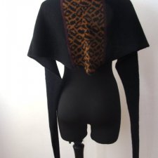 TRÓJKATNA WEŁNIANA CHUSTA/SZAL