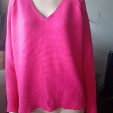 intensywnie różowy większy