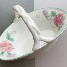 Wedgwood  Sweet Pea ❀ڿڰۣ❀ Porcelanowy koszyczek ❀ڿڰۣ❀ Delikatna porcelana kostna