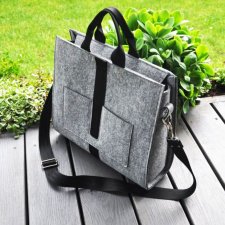 Designerska duża torba z filcu - szara - z czarnym paskiem - listonoszka