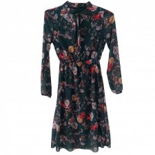 Piękna sukienka w kwiaty