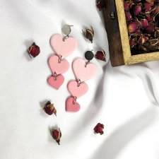 Długie różowe kolczyki - wiszące serca